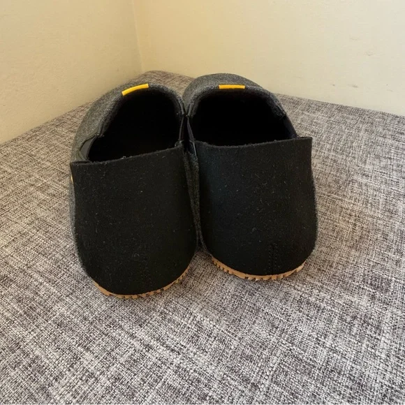 Xero Pagosa Cozy Cold Weather Slip-On Shoes - Picture 5 of 10